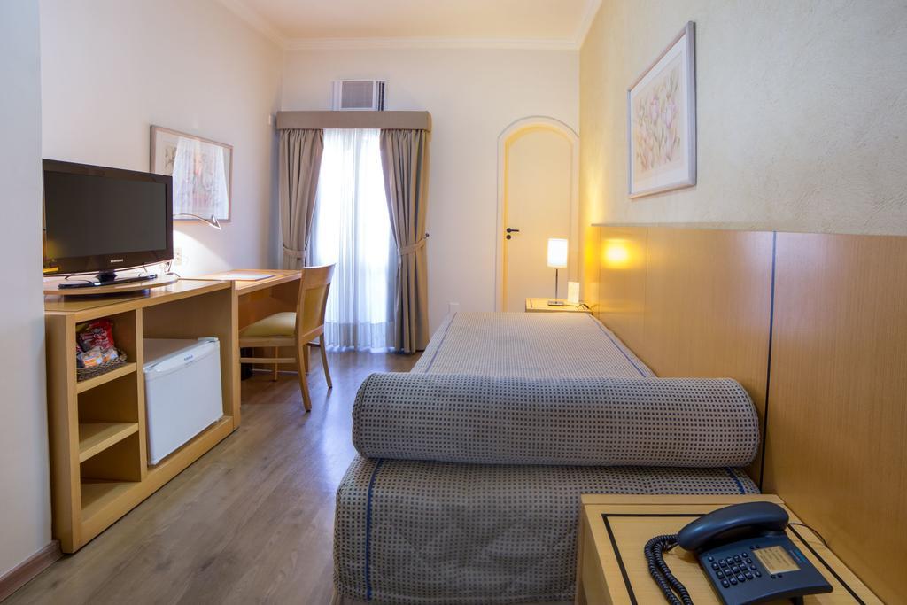 Cardum Hotel Sorocaba Bagian luar foto